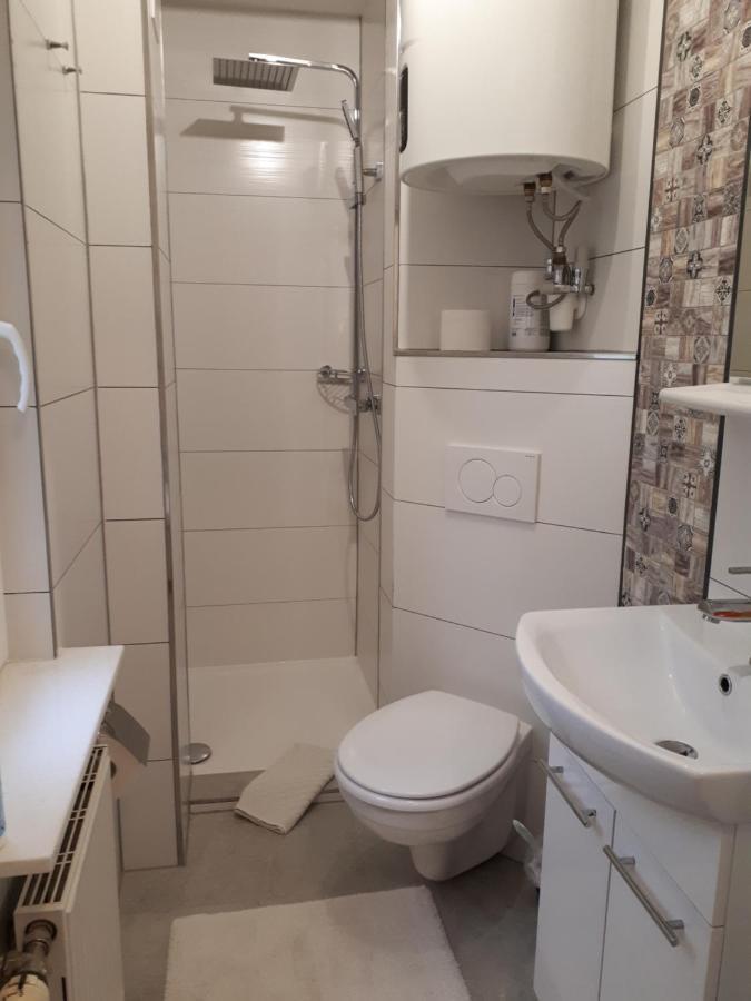 Ferienwohnung 2 Bei Familie Saupe Schaprode Exterior photo