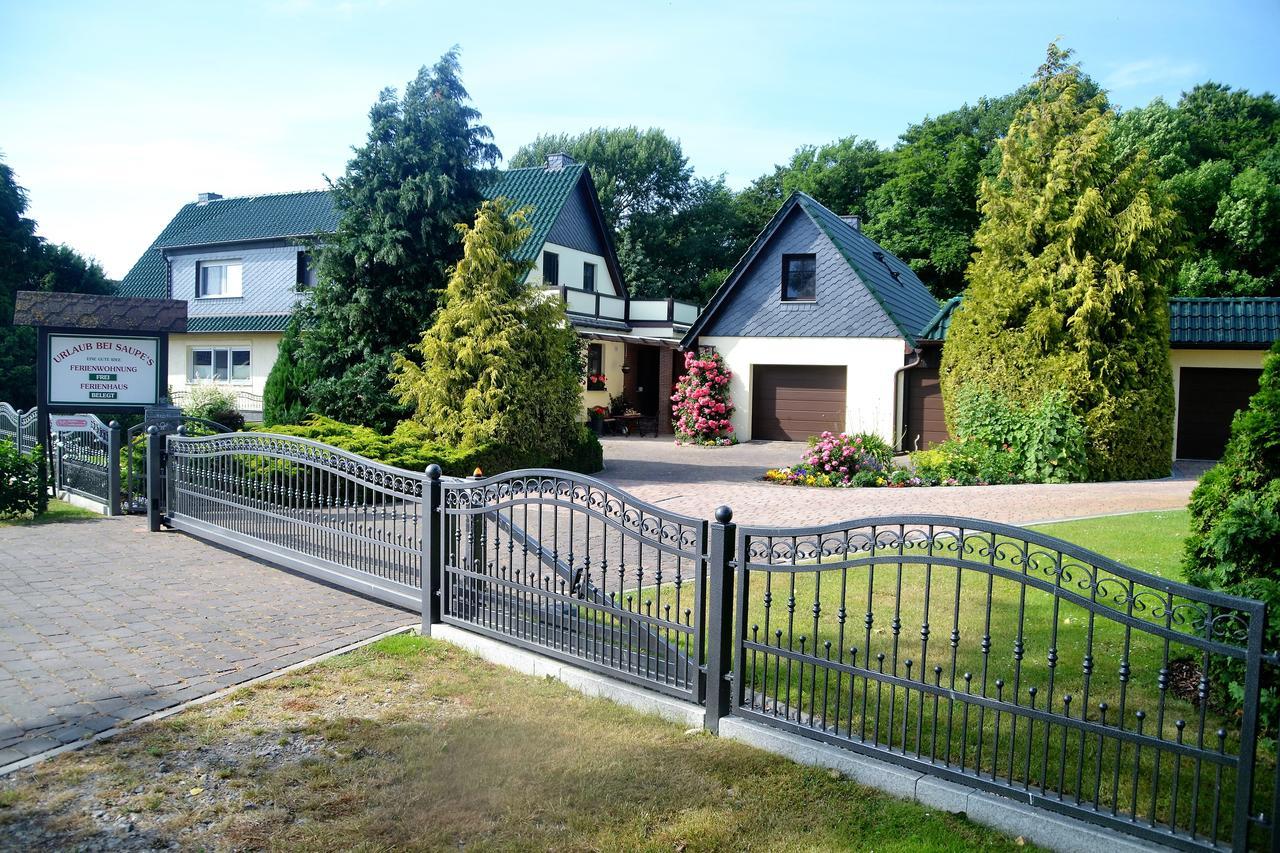 Ferienwohnung 2 Bei Familie Saupe Schaprode Exterior photo